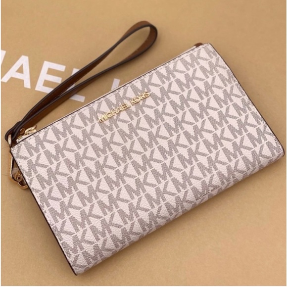 Michael Kors DoubleZip Wristlet Wallet Vanilla NWT - Picture 2 of 11